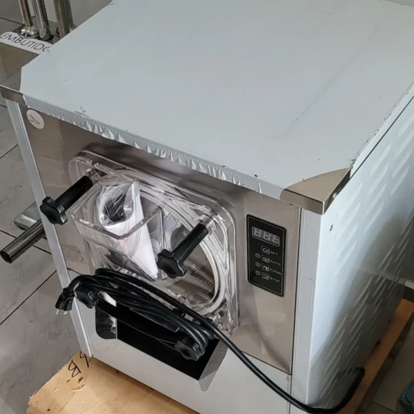 Mantecadora 20 lt /H 2.5lts - Imagen 2